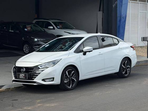 NISSAN VERSA 1.6 16V FLEX EXCLUSIVE XTRONIC